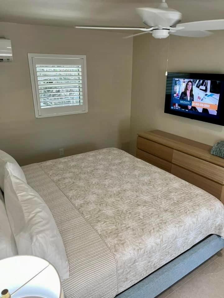 Sunshine Island Inn - Adults Only Санибел Экстерьер фото